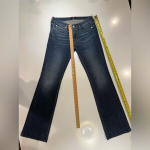 7 For All Mankind Women's Low-Rise Dark Rinse Distressed Boot Cut Size 28
